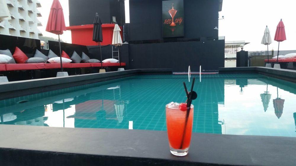 Sharaya Patong Hotel Zewnętrze zdjęcie
