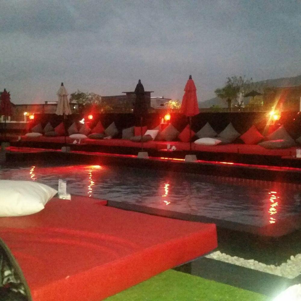 Sharaya Patong Hotel Zewnętrze zdjęcie